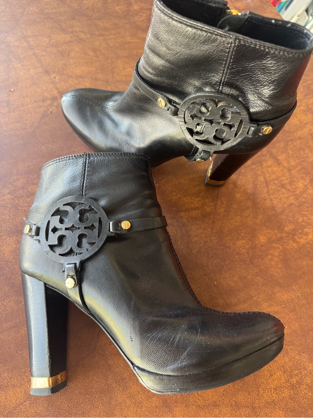Tory Burch Black Leather Heeled Ankle Boots with Logo Medallion